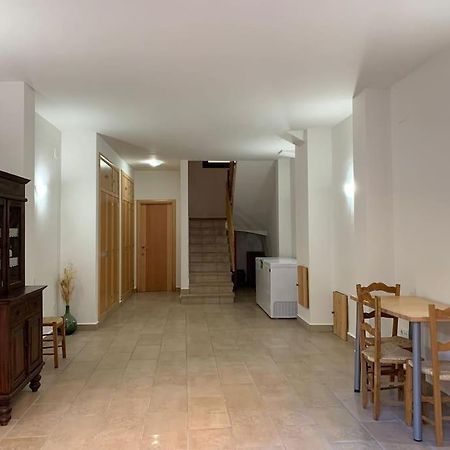 Apartamento Camarena De La Sierra Bagian luar foto